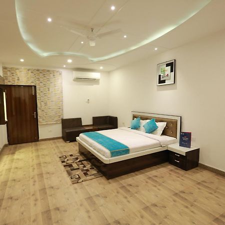 Oyo 8837 Hotel Surya Galaxy Канпур Экстерьер фото